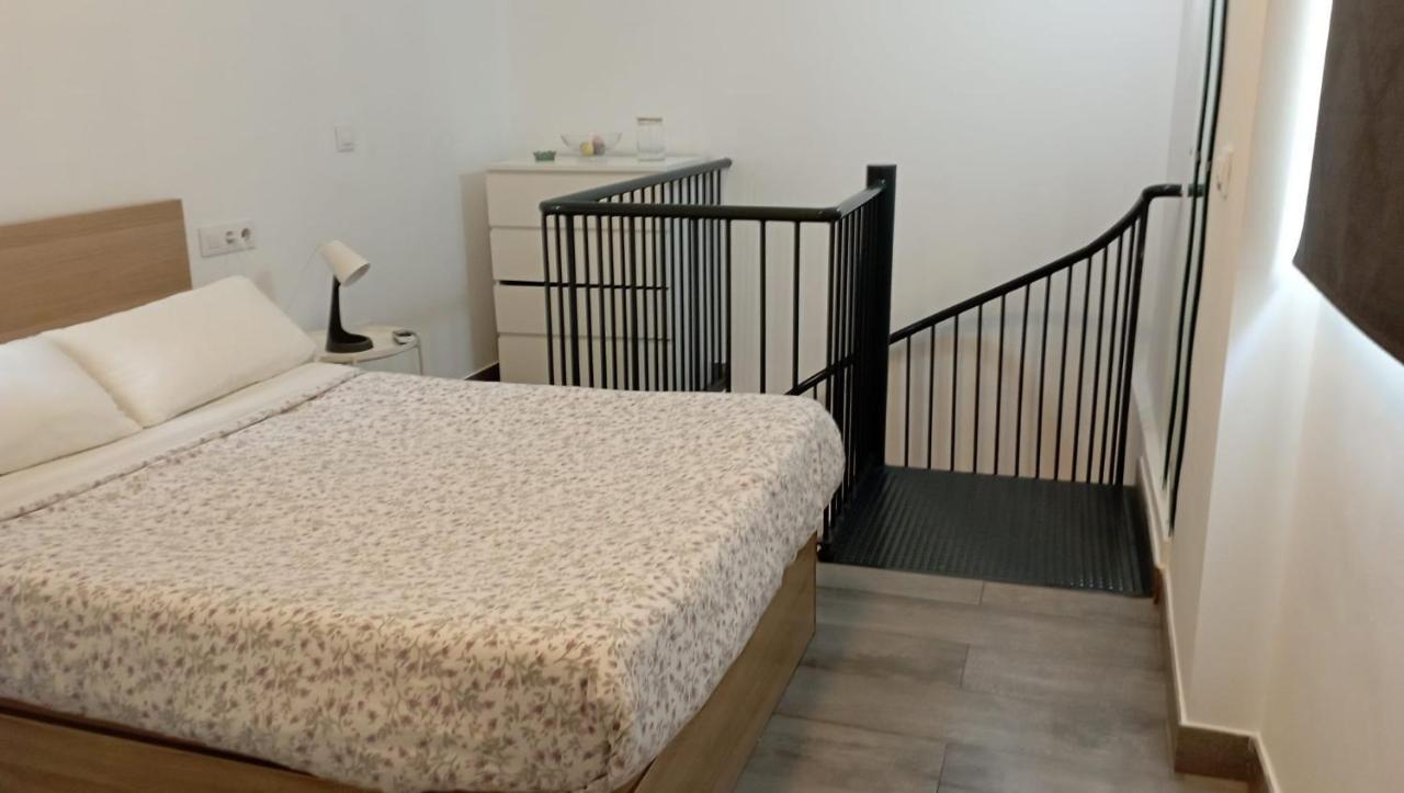 Apartamento En El Casco Antiguo En Plena Alameda Sevilla Exteriör bild